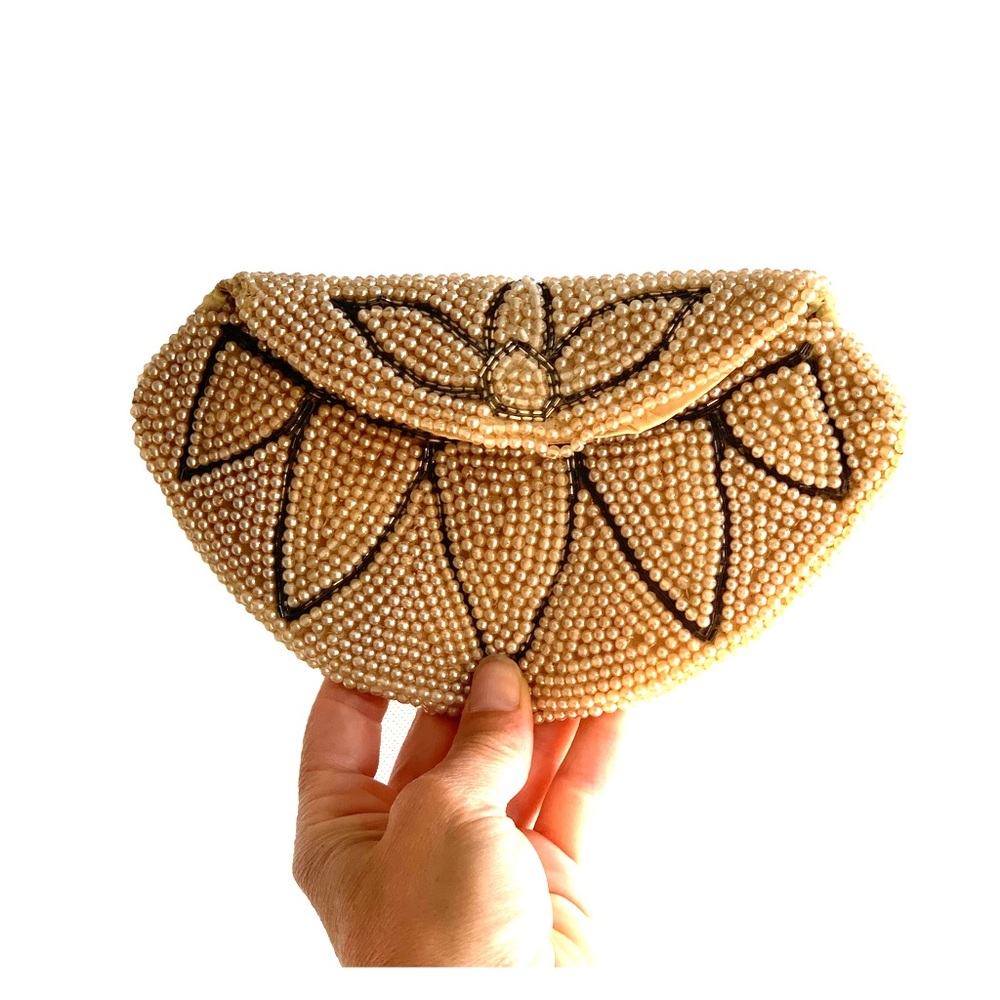 Vintage beaded hand purse 👛